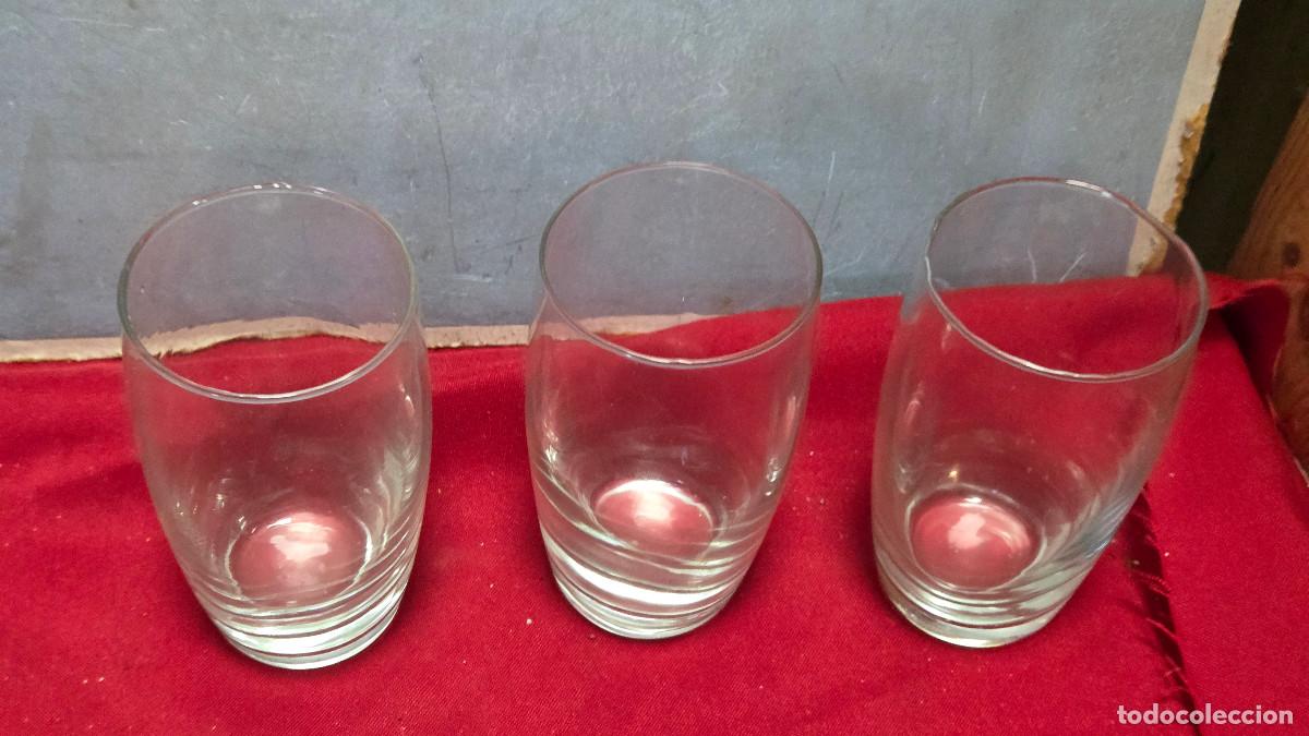 Antig&uuml;edades: 3 vasos de cristal antiguo - Foto 2