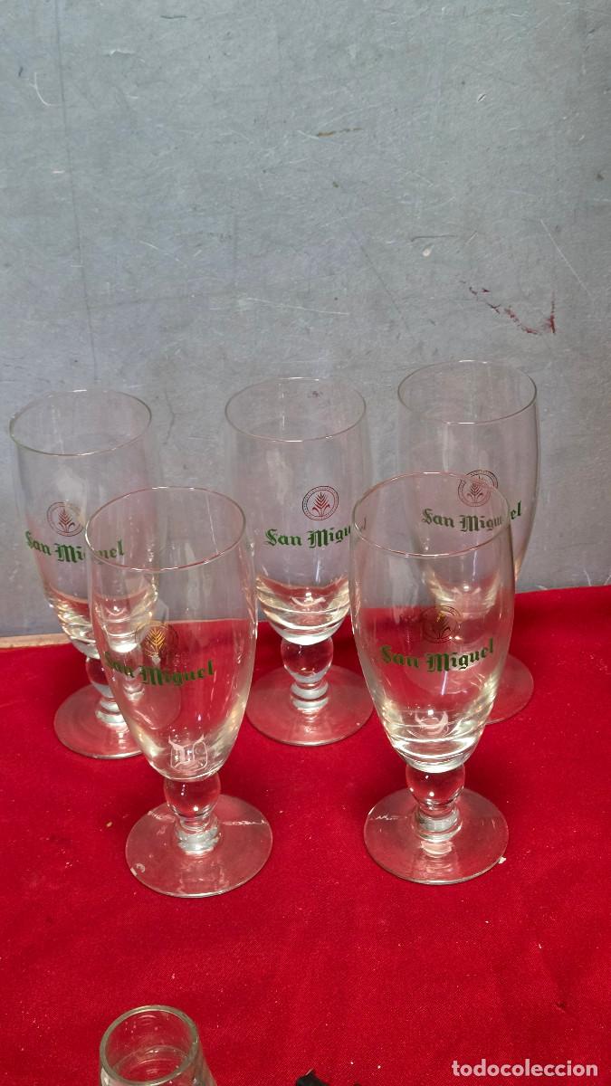 Antig&uuml;edades: 5 copas de cristal antiguo