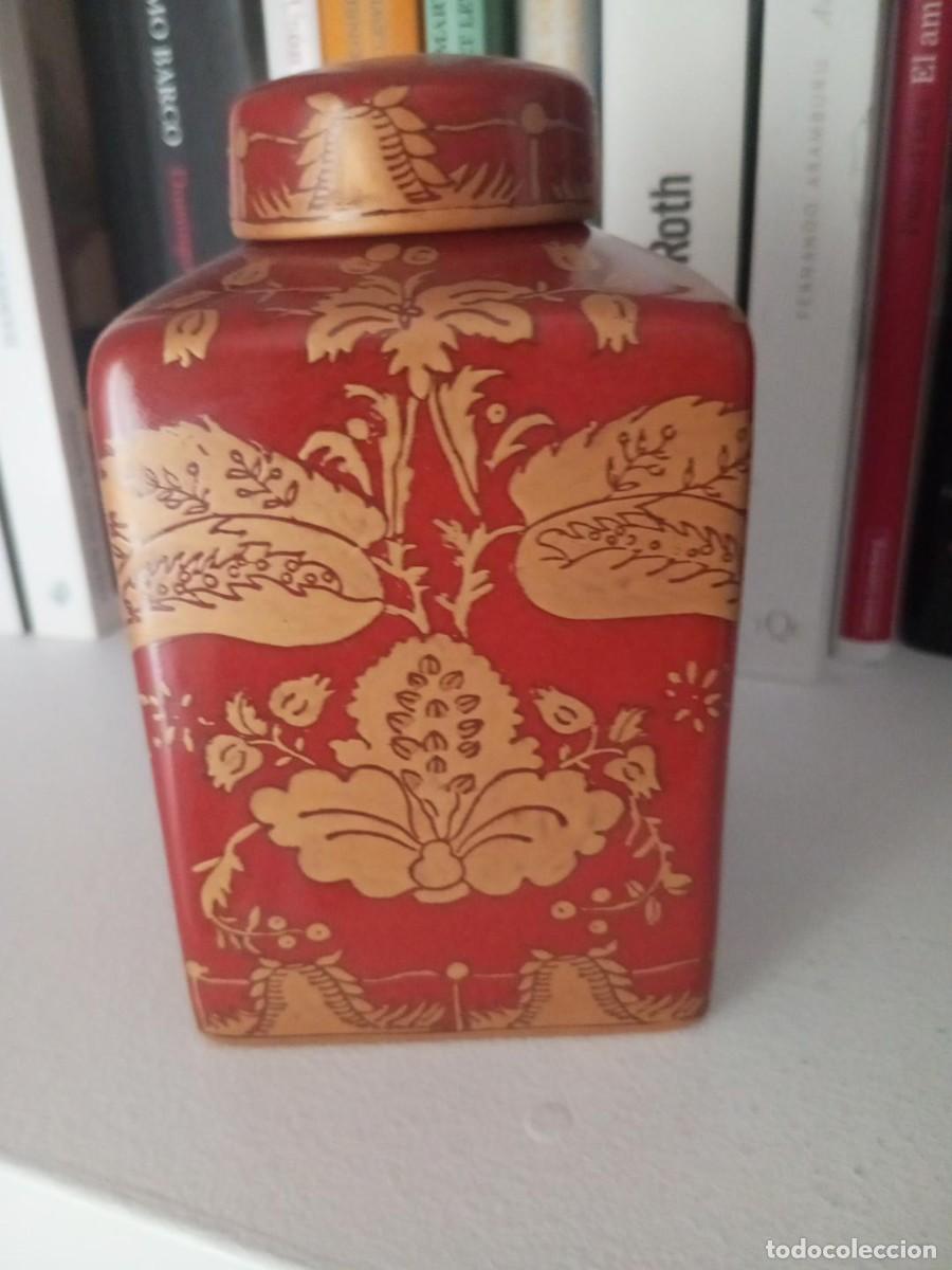 Antig&uuml;edades: TARRO/ URNA DECORATIVO DE PORCELANA WONG LEE 1895