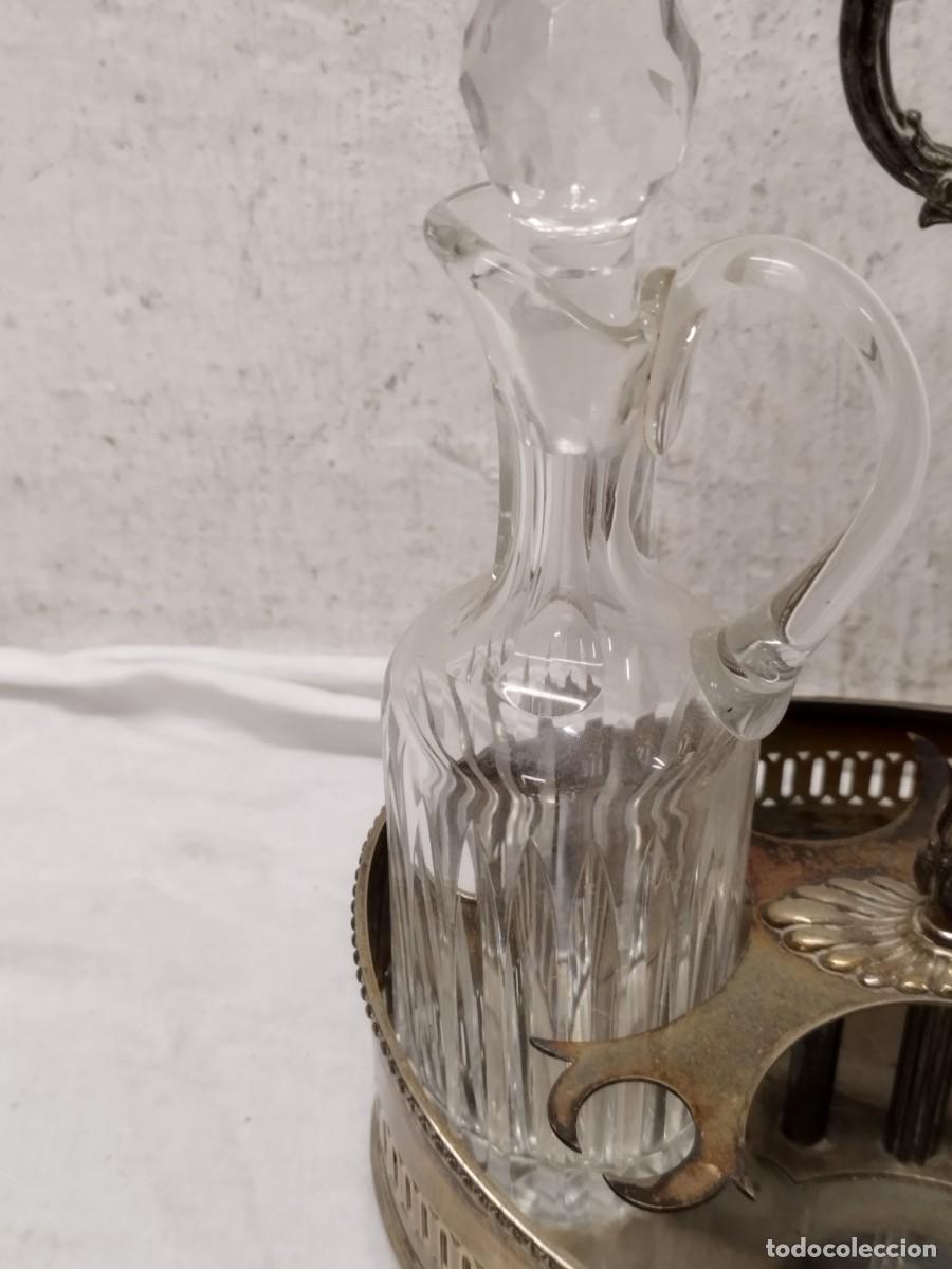 Antig&uuml;edades: Antigua vinagrera y aceitera. Con marcaje a identificar. - Foto 6