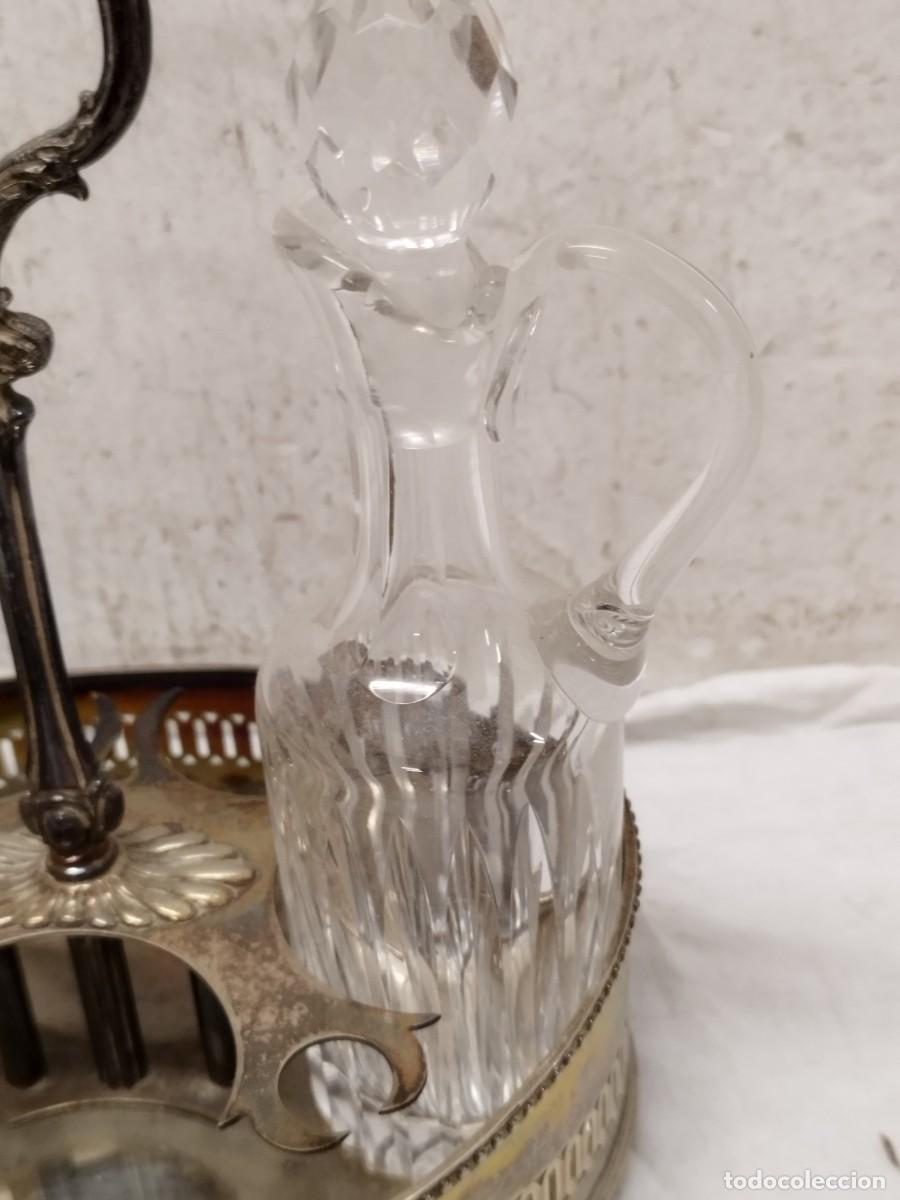 Antig&uuml;edades: Antigua vinagrera y aceitera. Con marcaje a identificar. - Foto 8