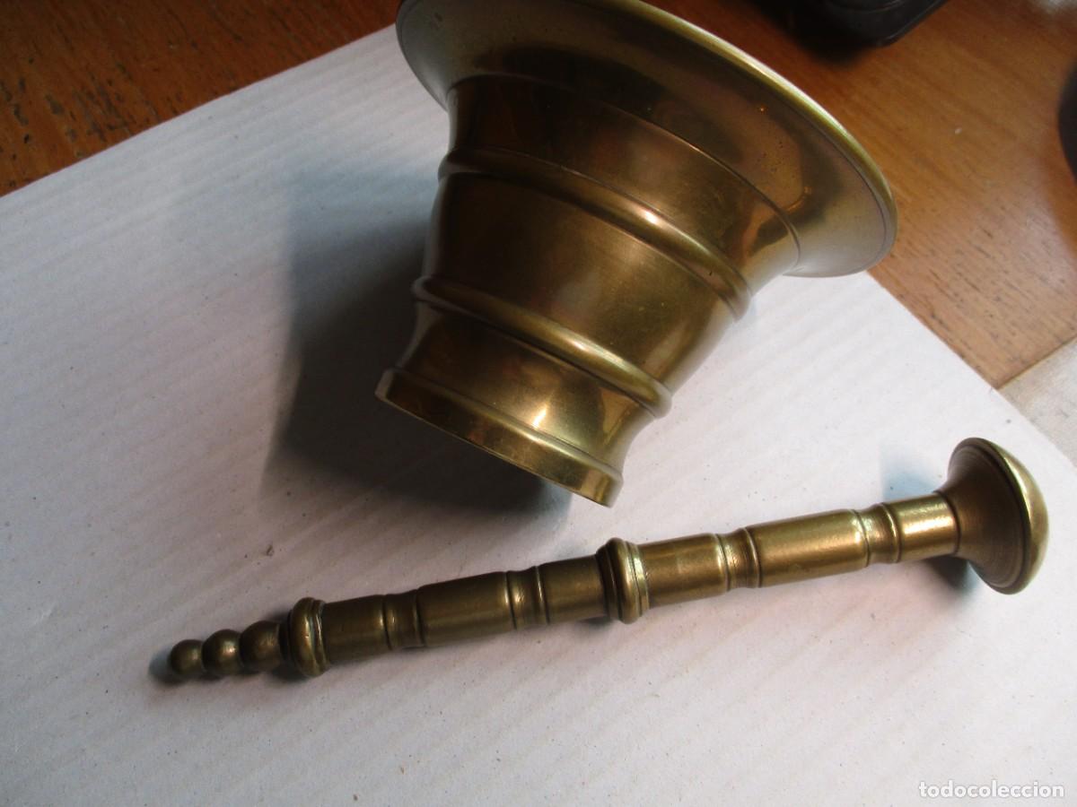 Antig&uuml;edades: MORTERO ALMIDEZ DE BRONCE , COLOR Y MATERIAL DOS PIEZAS , VER FOTOS