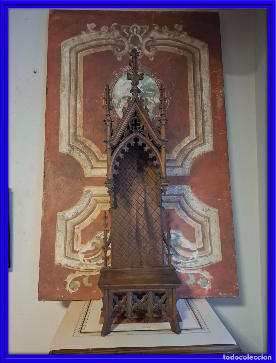 Antig&uuml;edades: CAPILLA DE MADERA PARA PONER UNA FIGURA RELIGIOSA