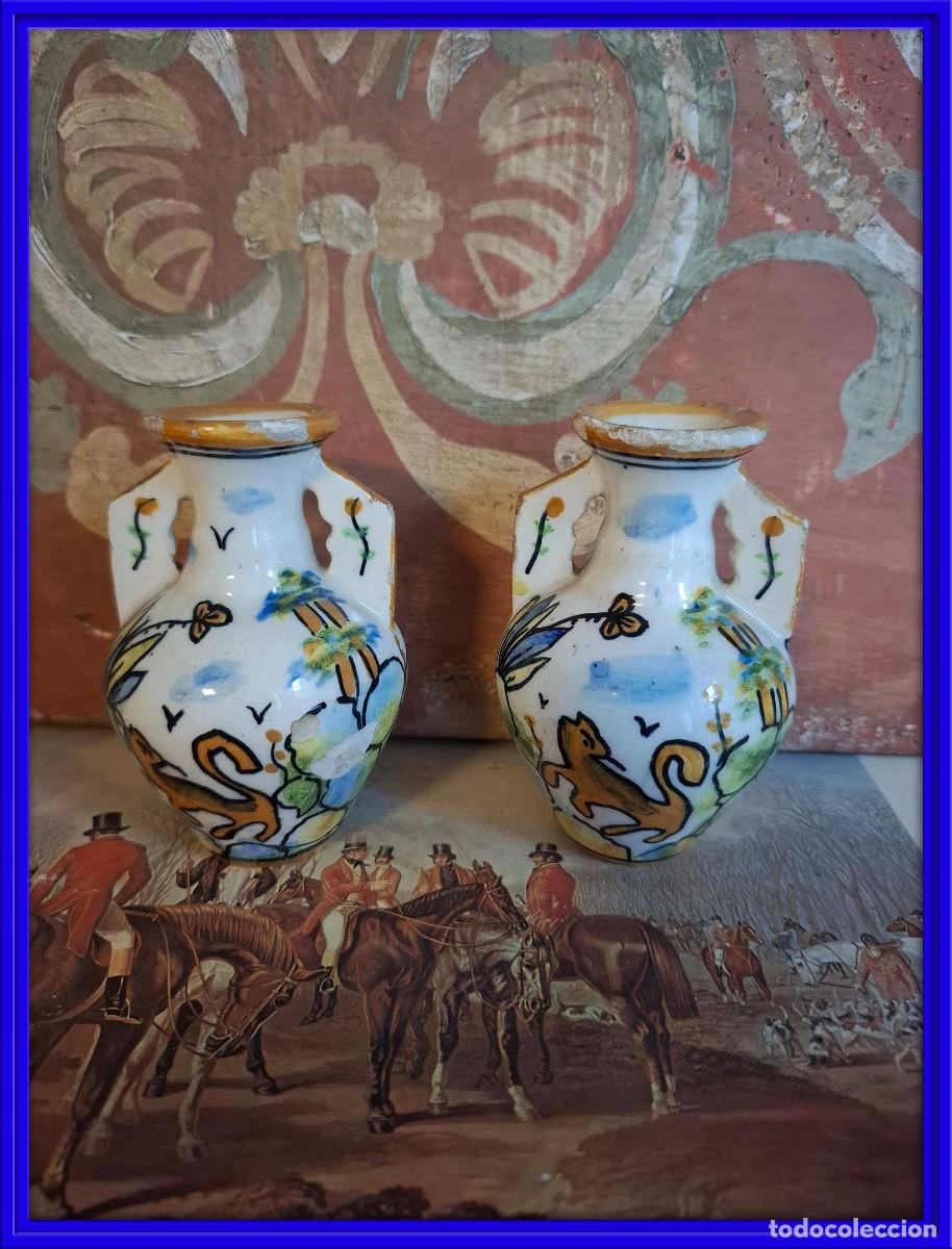 Antig&uuml;edades: PAREJA DE TIBORES PEQUE&Ntilde;OS DE CERAMICA PINTADA DE TALAVERA
