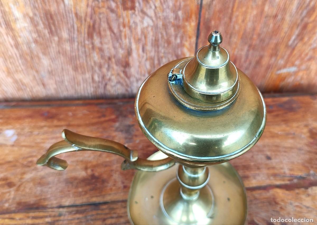 Antig&uuml;edades: Capuchina de aceite en bronce a - Foto 4