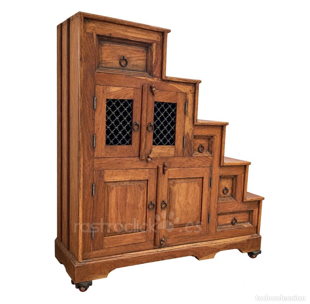 Antig&uuml;edades: Mueble escalera colonial r&uacute;stico de M&eacute;xico