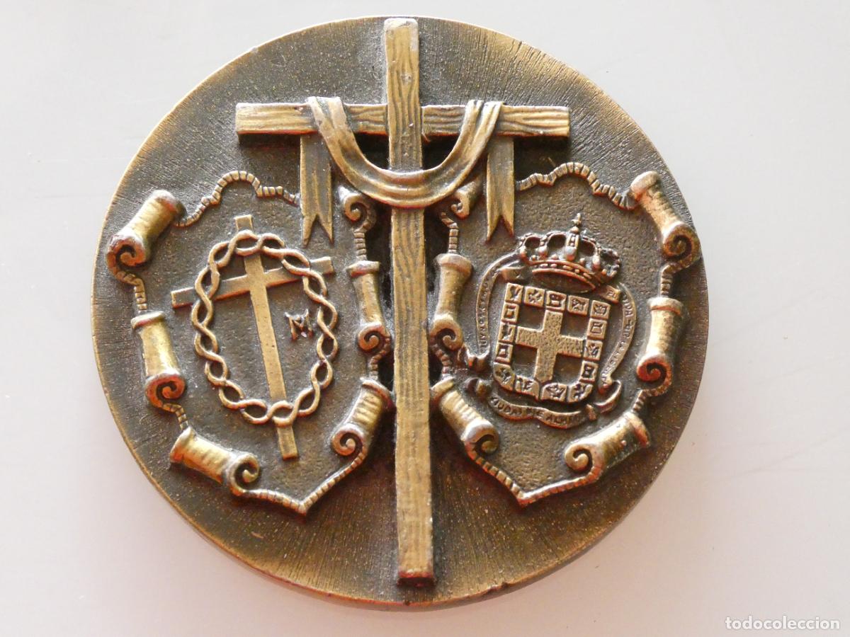 Antig&uuml;edades: GRAN MEDALLA MEDALL&Oacute;N RELIGIOSO. AGRUPACI&Oacute;N HERMANDADES Y COFRAD&Iacute;AS DE ALMER&Iacute;A. 220GR