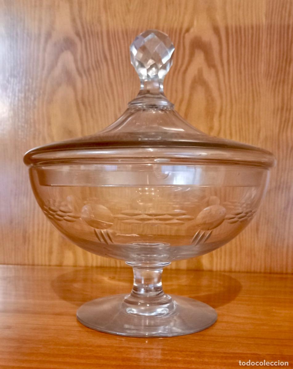 Antiquit&auml;ten: Bombonera / Caramelera de cristal grabado con tapa (20 cm) estilo vintage
