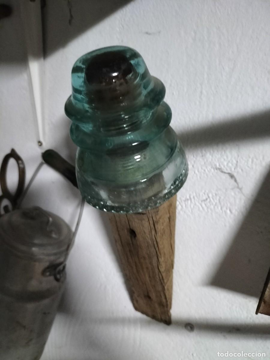 Antig&uuml;edades: J&iacute;cara, aislante el&eacute;ctrico antiguo. Decoraci&oacute;n rustica.