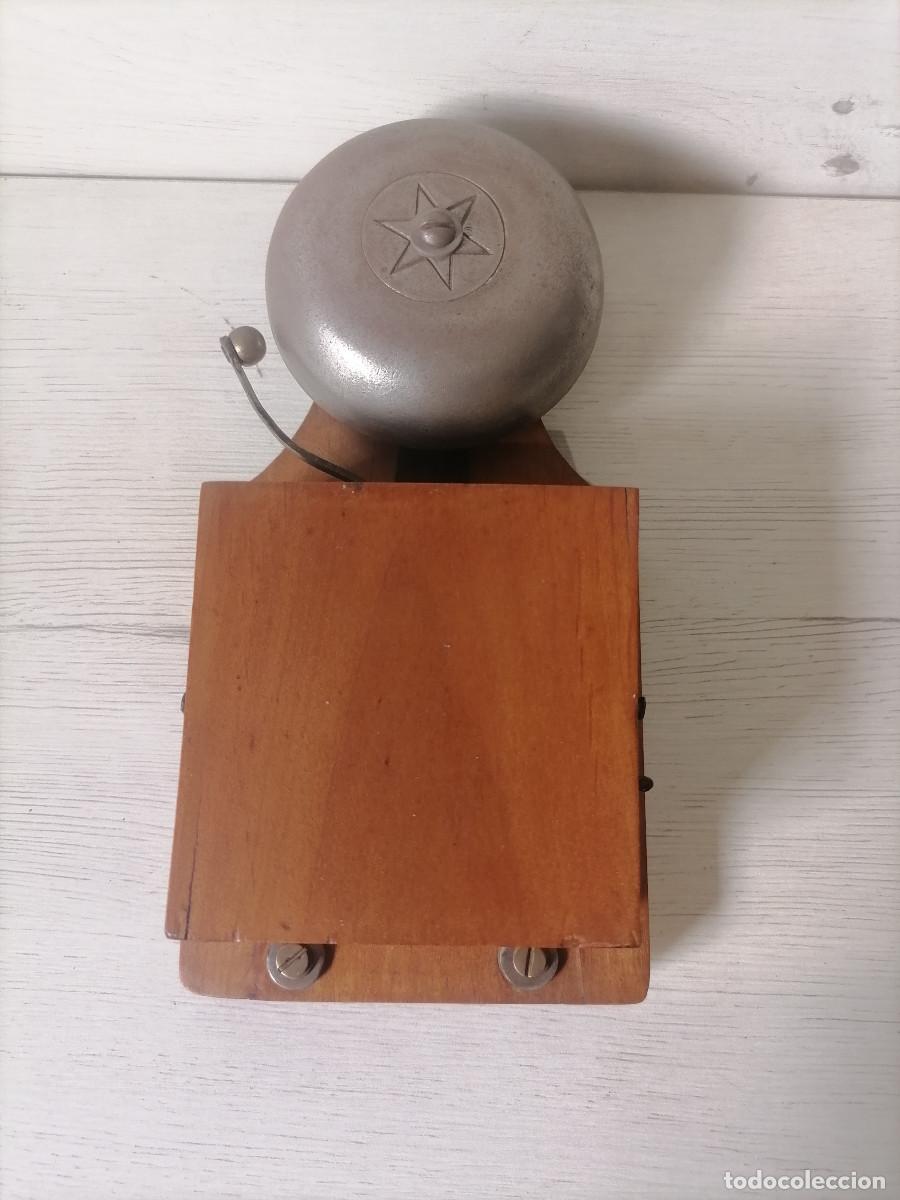 Antig&uuml;edades: Timbre Antiguo en Caja de Madera - Foto 2