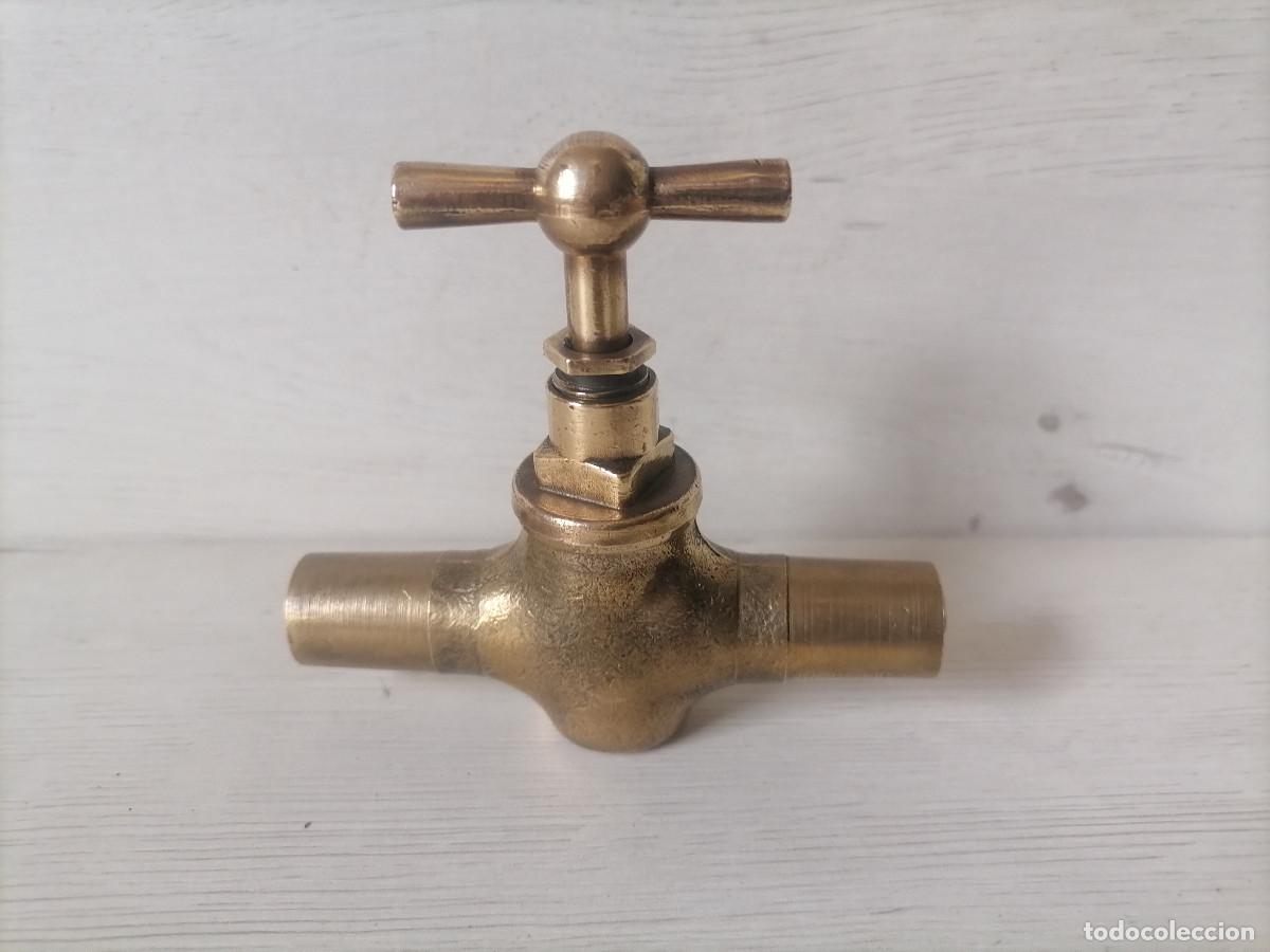 Antig&uuml;edades: Grifo o llave de paso de lat&oacute;n - Foto 2