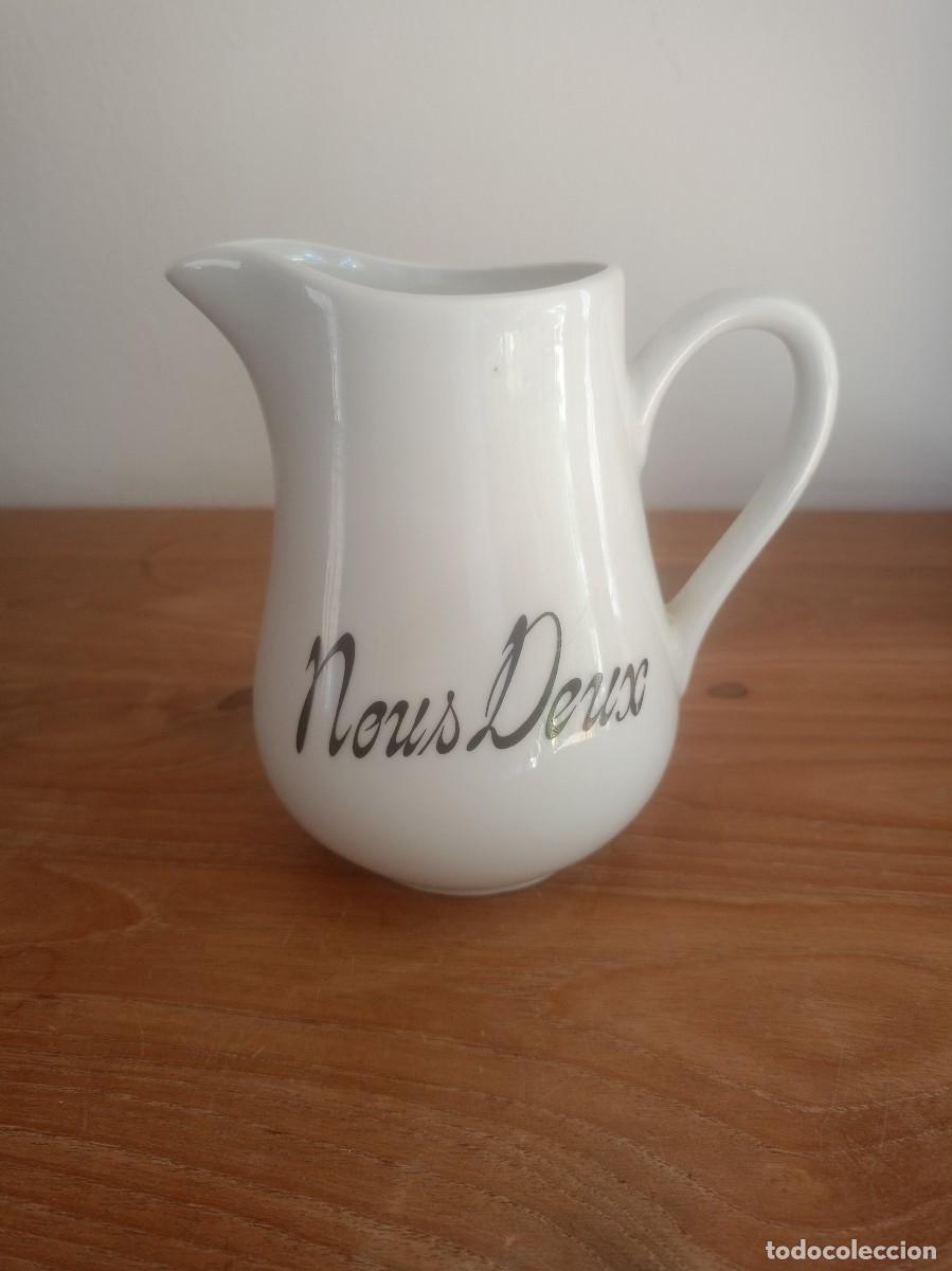 Antig&uuml;edades: JARRA DE PORCELANA FRANCESA PILLIVUYT DE MEHUN-SUR-Y&Egrave;VRE.