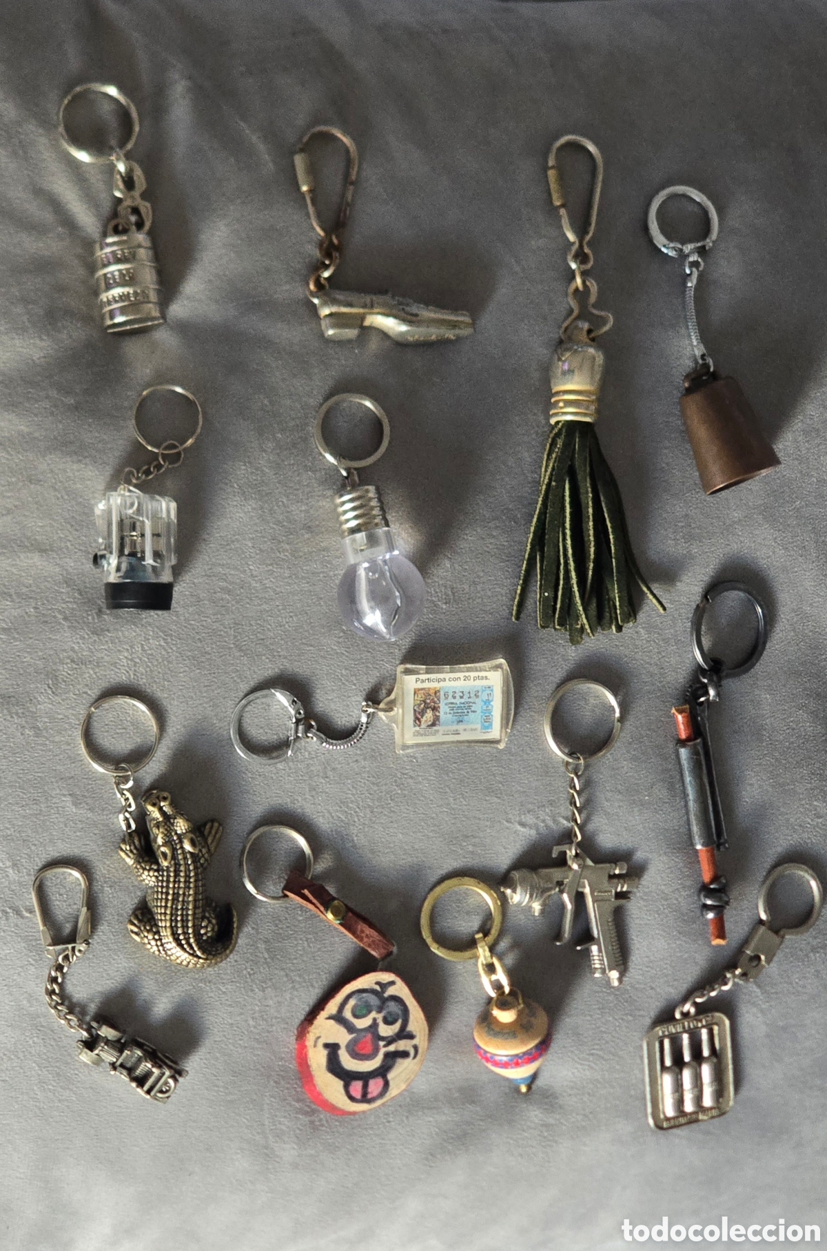 Antig&uuml;edades: Gran Lote de 14 Llaveros Vintage y Curiosos - Variados y Coleccionismo