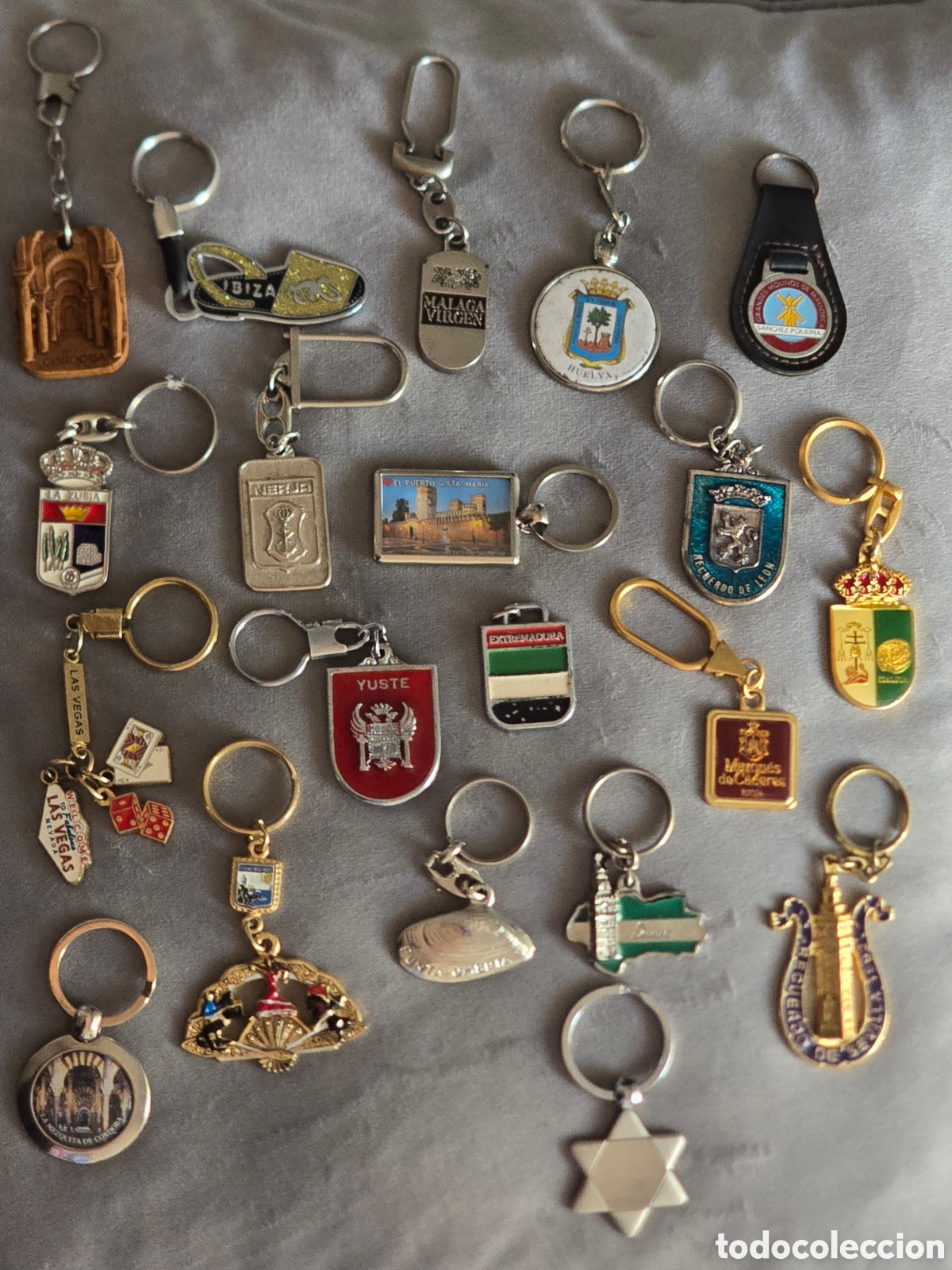 Antig&uuml;edades: Lote de llaveros de destinos(Ciudades,Pueblos..)