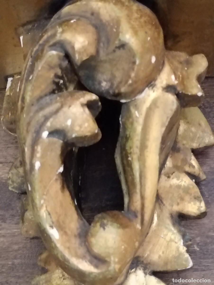 Antig&uuml;edades: M&eacute;nsula de madera dorada. S. XX. Estilo rococo. - Foto 6