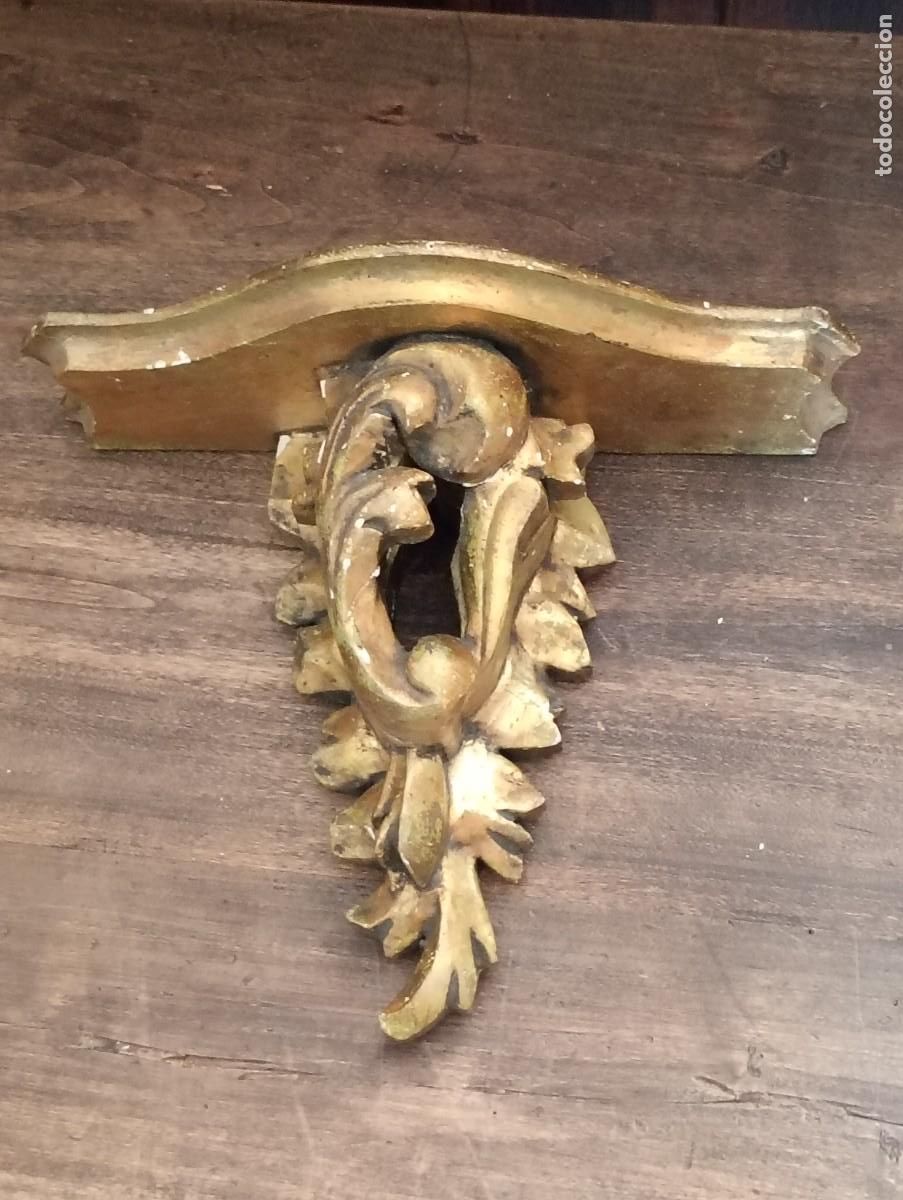 Antig&uuml;edades: M&eacute;nsula de madera dorada. S. XX. Estilo rococo. - Foto 1