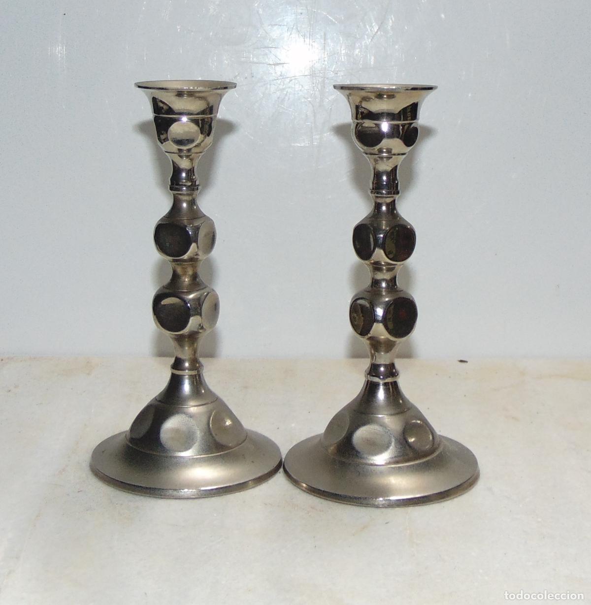 Antig&uuml;edades: PEQUE&Ntilde;OS CANDELEROS, METAL PLATEADO, A&Ntilde;OS 50, 15 CM PERFECTO ESTADO