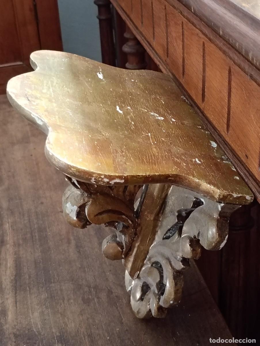 Antig&uuml;edades: M&eacute;nsula de madera dorada. S. XX. Estilo rococo - Foto 6