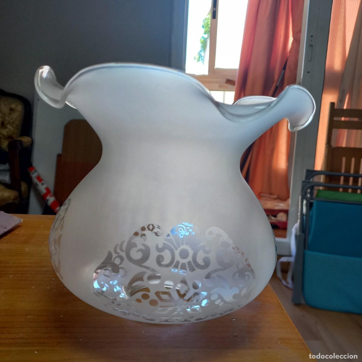 Antig&uuml;edades: 6 tulipas grandes de cristal