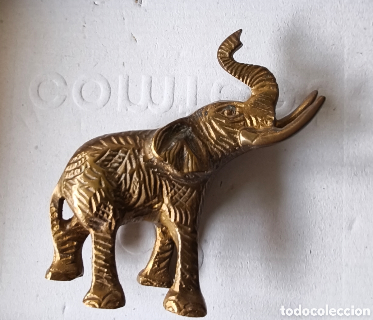Antig&uuml;edades: Figura Vintage de Elefante de Lat&oacute;n Macizo &ndash; Trompa Hacia Arriba (Amuleto de la Suerte