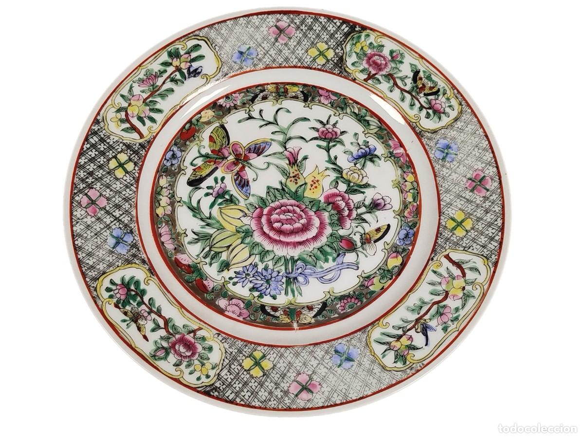 Antig&uuml;edades: PLATO DECORATIVO ESTILO FAMILLE ROSE