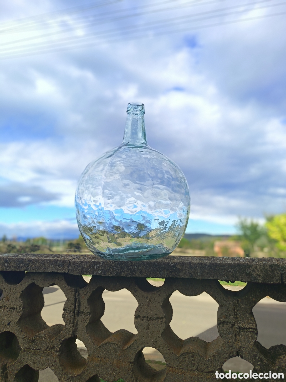 Antig&uuml;edades: Damajuana o garraf&oacute;n de cristal con dise&ntilde;o original de los a&ntilde;os 50. Presenta una est&eacute;tica atemporal