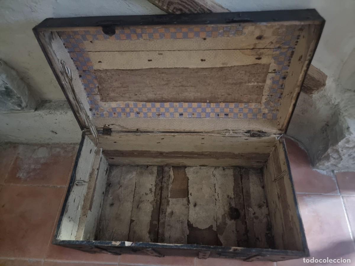 Antig&uuml;edades: Ba&uacute;l antiguo de madera - Foto 4