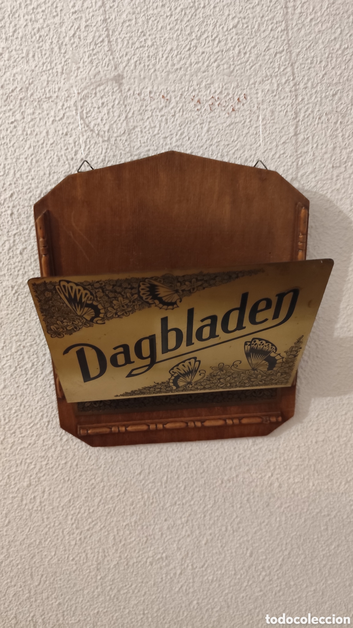 Antig&uuml;edades: Revistero de pared vintage - Foto 2