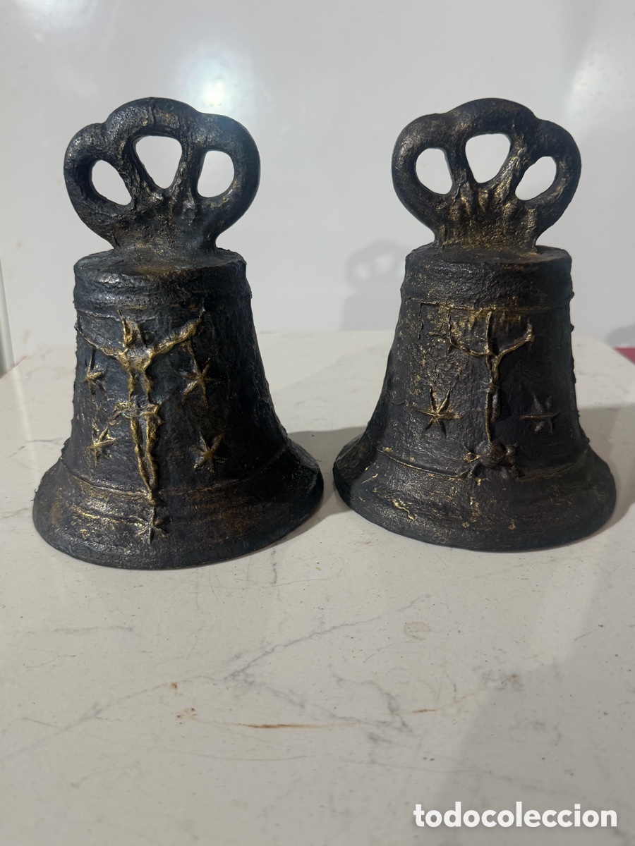 Antig&uuml;edades: Pareja de Campanas de Bronce - Foto 1