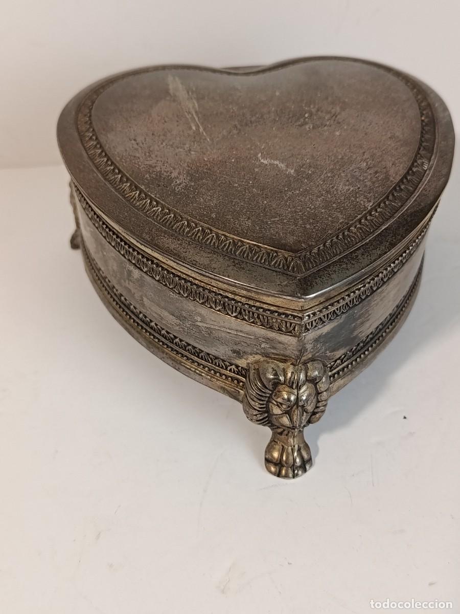 Antig&uuml;edades: JOYERO CORAZON VINTAGE DE METAL PLATEADO