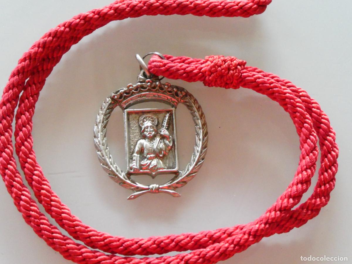 Antig&uuml;edades: MEDALLA MEDALLON RELIGIOSO. HERMANDAD ROMEROS DE SAN BERNAB&Eacute; MARBELLA M&Aacute;LAGA 1981. 40 GR