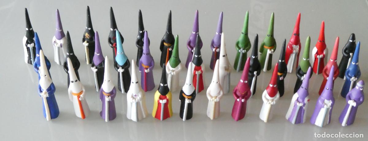 Antig&uuml;edades: COLECCI&Oacute;N COMPLETA 38 NAZARENOS PENITENTES CAPUCHINOS DE LA SEMANA SANTA M&Aacute;LAGA. 750GR