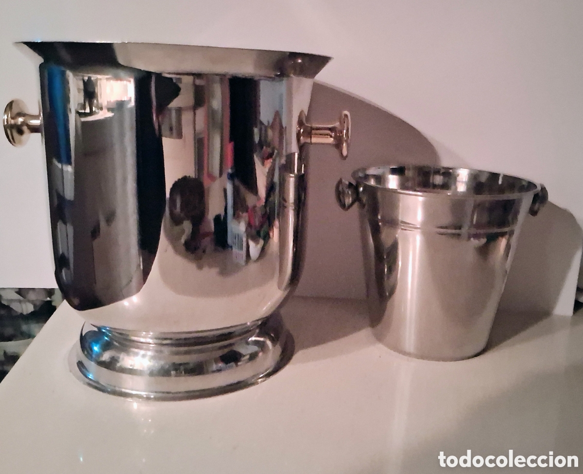 Antig&uuml;edades: &laquo;Lote de Champanera Vintage ARCAS (Inox 18/10) con Asas Doradas y Cubitera Auxiliar