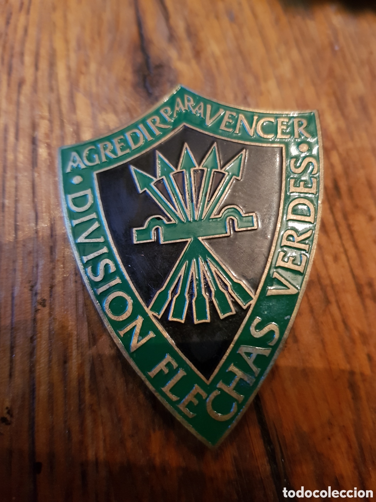 Antig&uuml;edades: ANTIGUA PLACA ESMALTADA DE LA FALANGE FLECHAS VERDES REPLICA