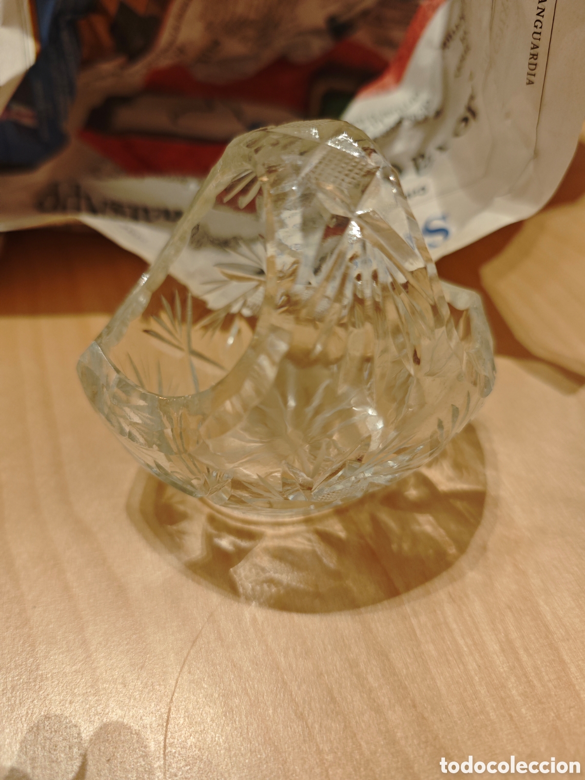 Antig&uuml;edades: Cestita de cristal tallado - Foto 2