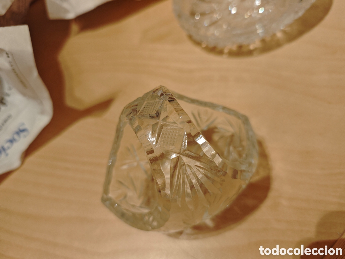 Antig&uuml;edades: Cestita de cristal tallado - Foto 4