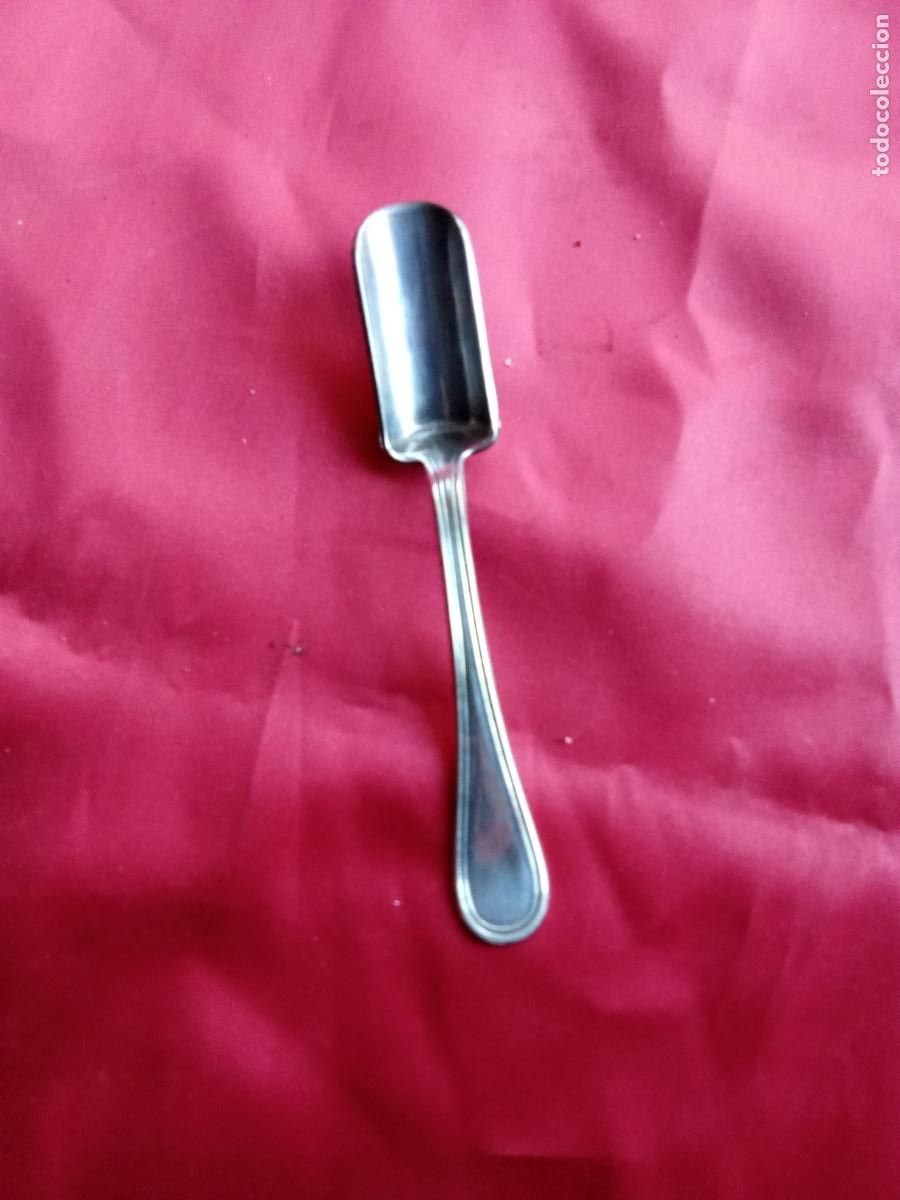 Antig&uuml;edades: Cucharita de az&uacute;car inglesa plateada silver plate. Rinconera