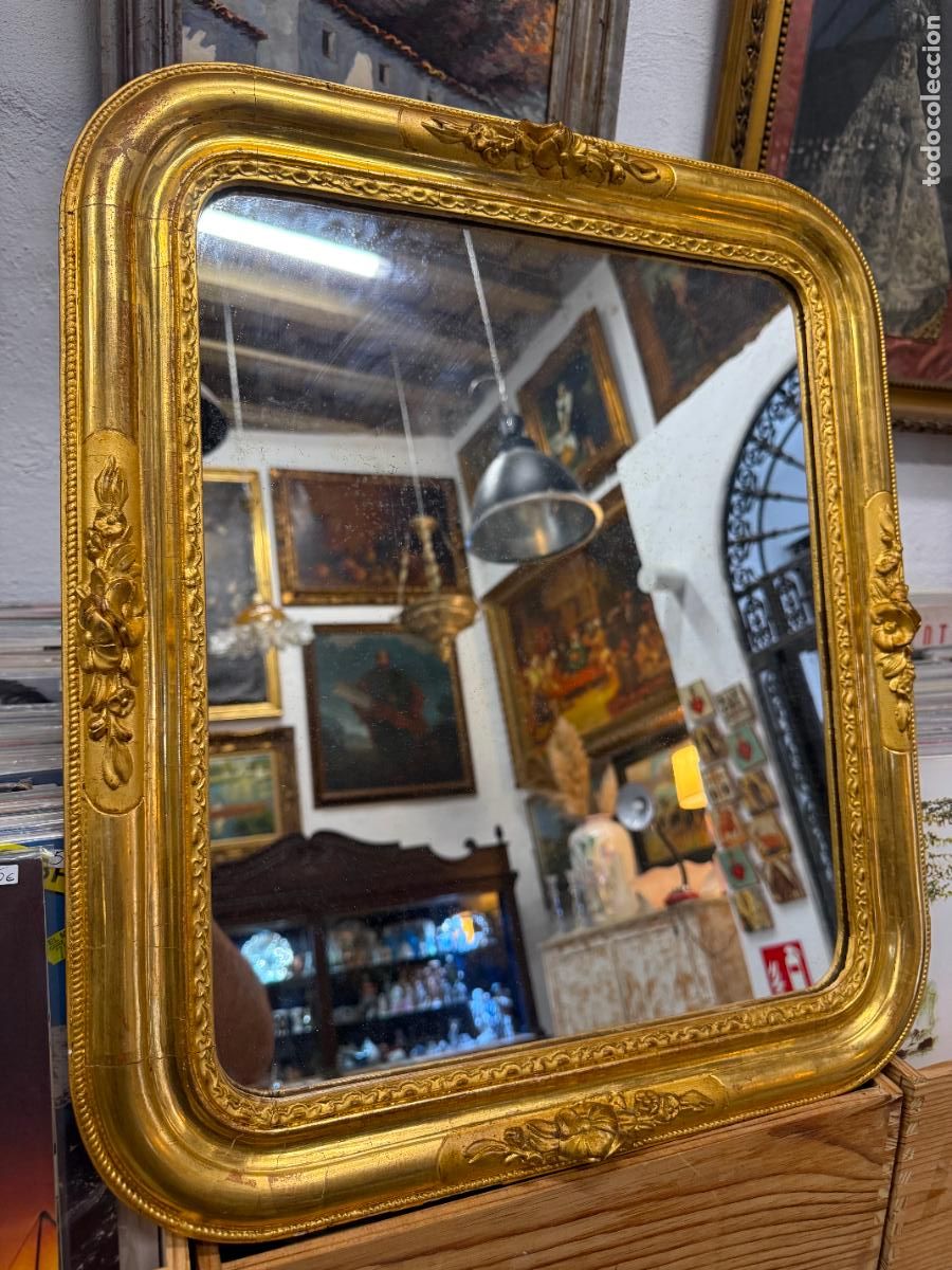 Antig&uuml;edades: ANTIGUO ESPEJO ISABELINO DE MADERA Y ORO FINO - MEDIDA 56X49 CM