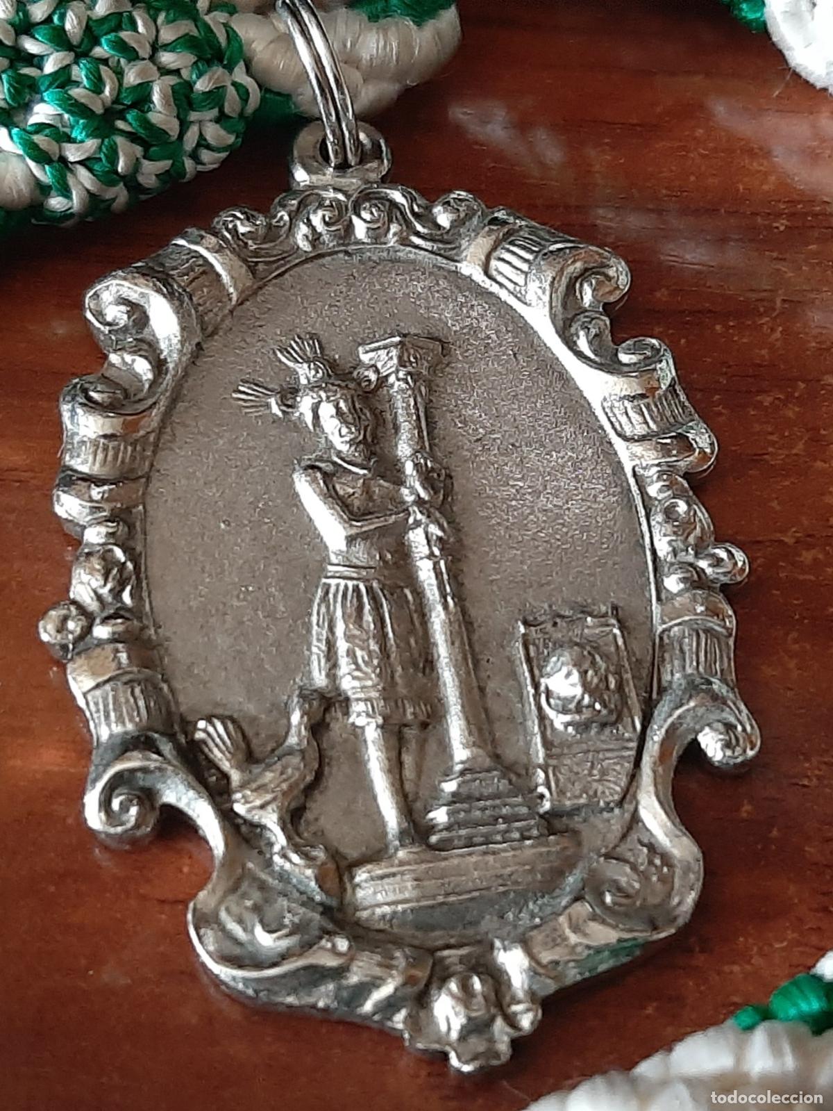 Antig&uuml;edades: MEDALLA DE LA HERMANDAD DEL STMO. CRISTO DE TORRIJOS -SEMANA SANTA DE. VALENCINA DE LA CONCEPCION