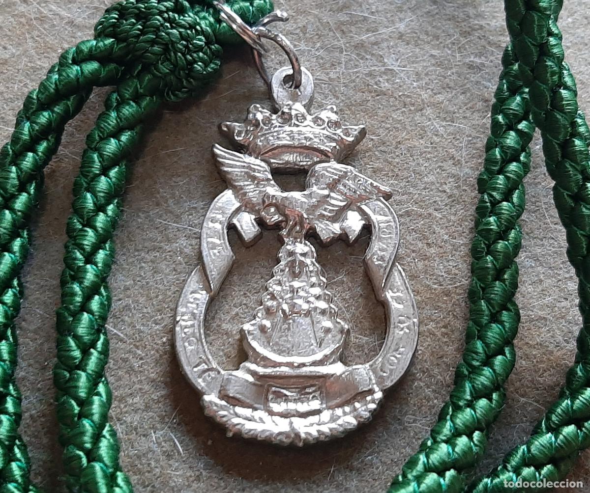Antig&uuml;edades: MEDALLA DE LA HERMANDAD DEL ROCIO DEL CERRO DEL AGUILA