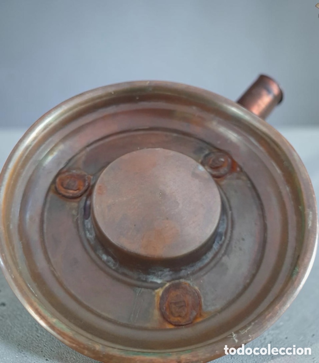 Antig&uuml;edades: Tetera de cobre y lat&oacute;n con soporte - Foto 6