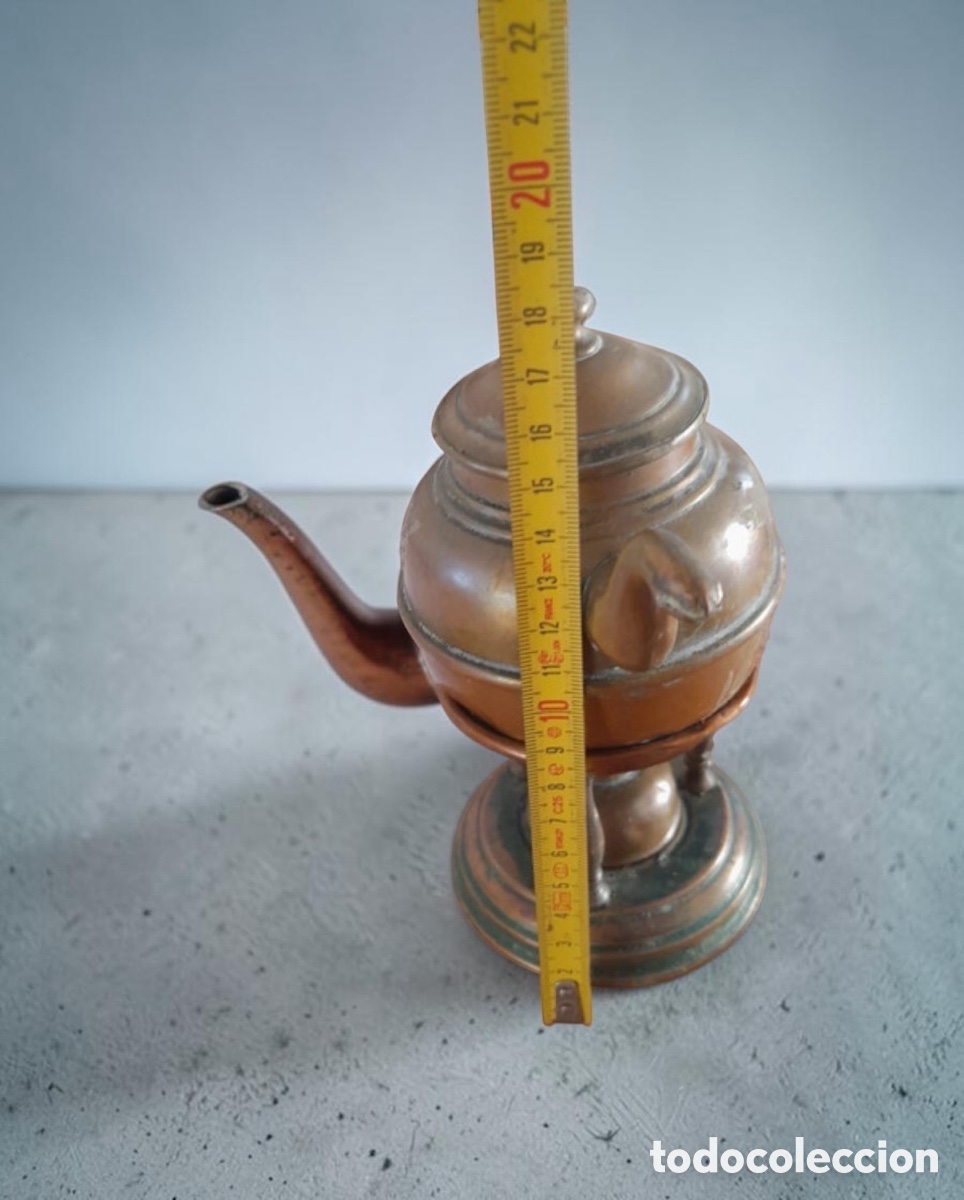 Antig&uuml;edades: Tetera de cobre y lat&oacute;n con soporte - Foto 7