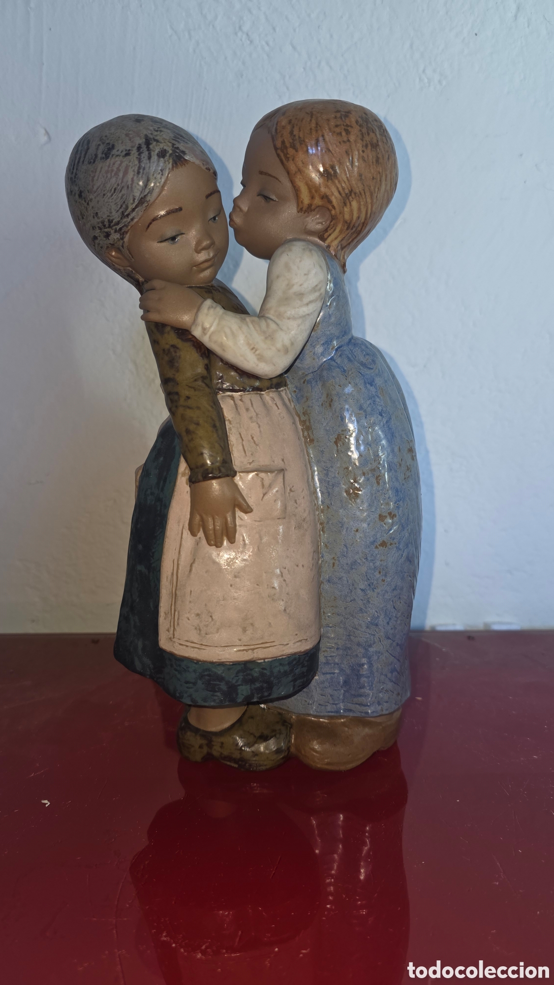 Antig&uuml;edades: Figura gres porcelana Lladr&oacute; el besito