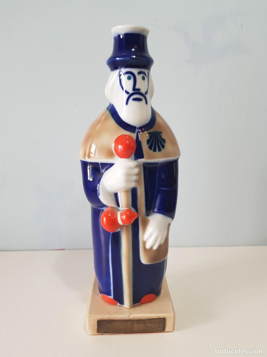 Antig&uuml;edades: Figura porcelana Don Gaiferos de Mormalt&aacute;n Camino de Santiago Compostela