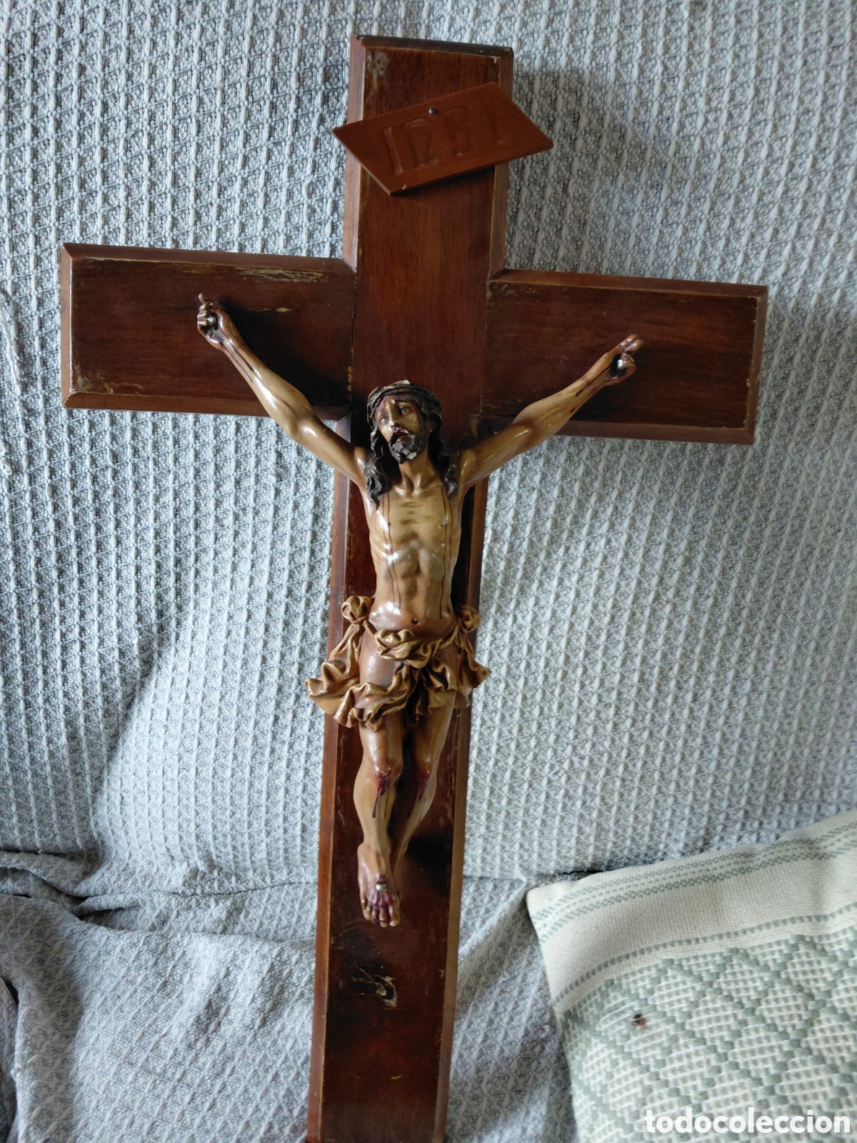Antig&uuml;edades: Cristo crucificado en estuco policromado - Foto 7