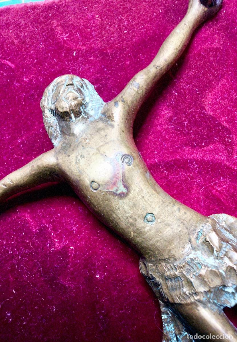 Antig&uuml;edades: Cristo en bronce, probablemente del siglo XVII - Foto 4