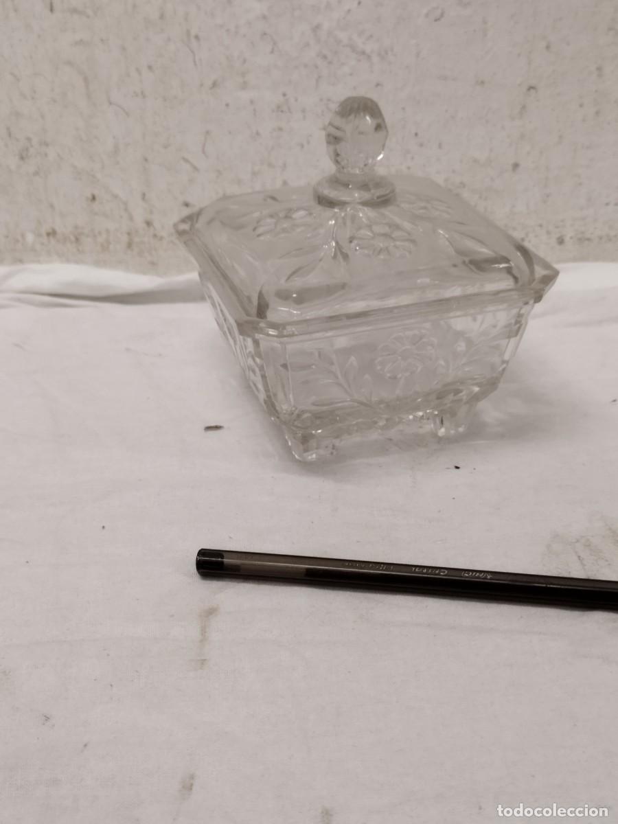 Antig&uuml;edades: Antigua bombonera o azucarero de vidrio cristal.