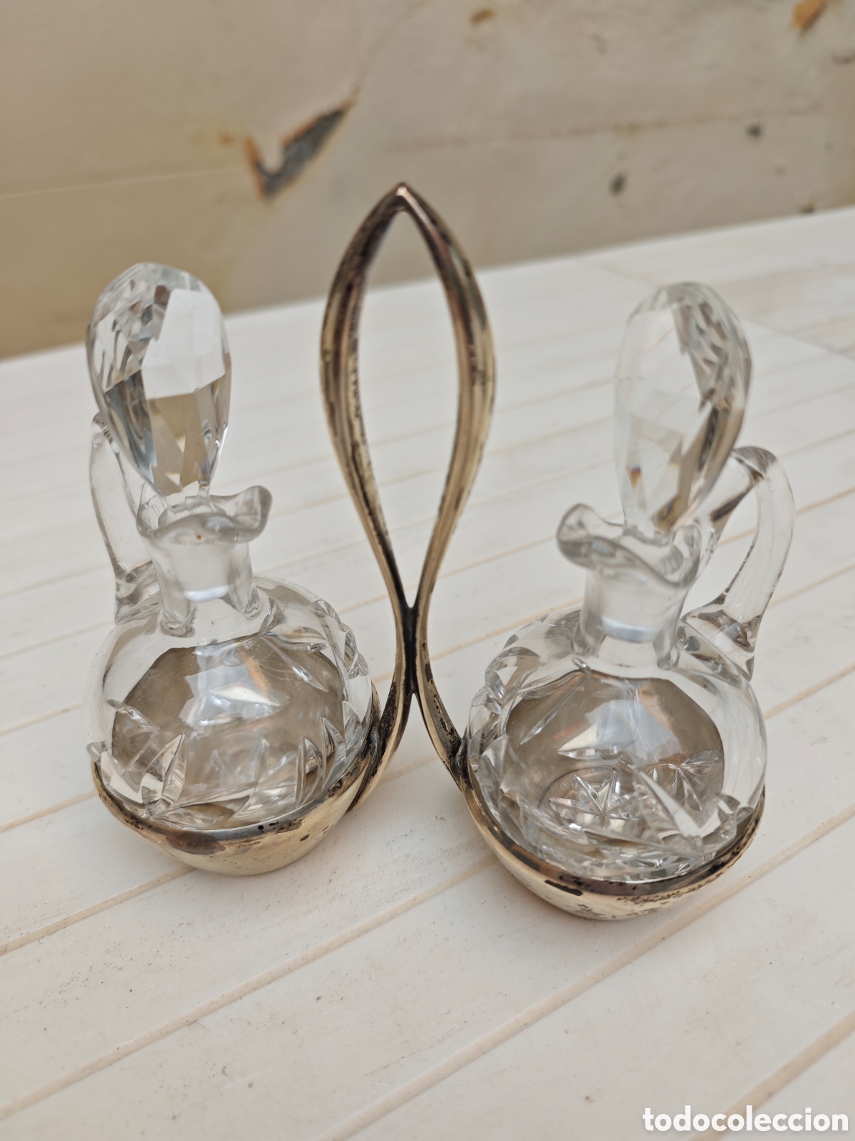 Antig&uuml;edades: Antigua vimagrera y aceitera cristal tallado plata