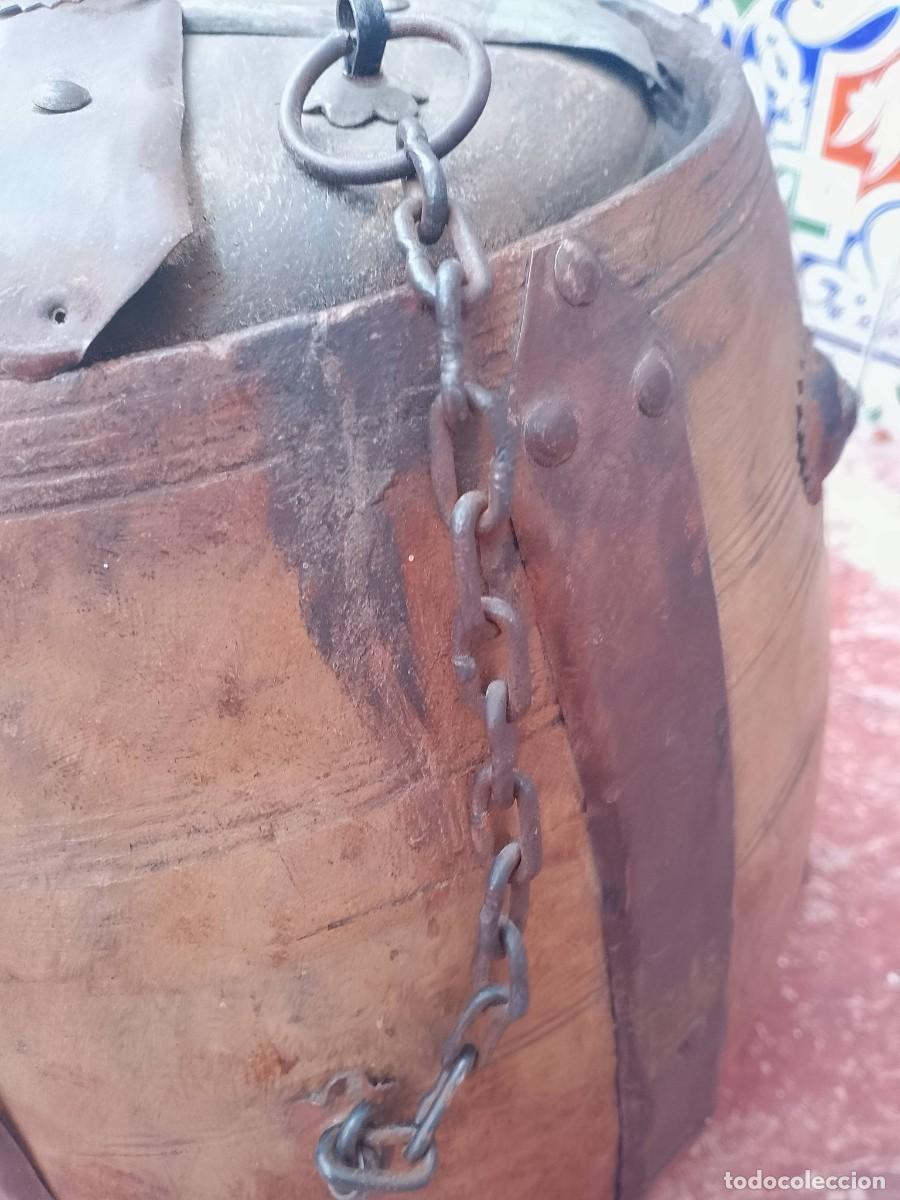 Antig&uuml;edades: Antigua caja/ cofre madera con hierro - Foto 4