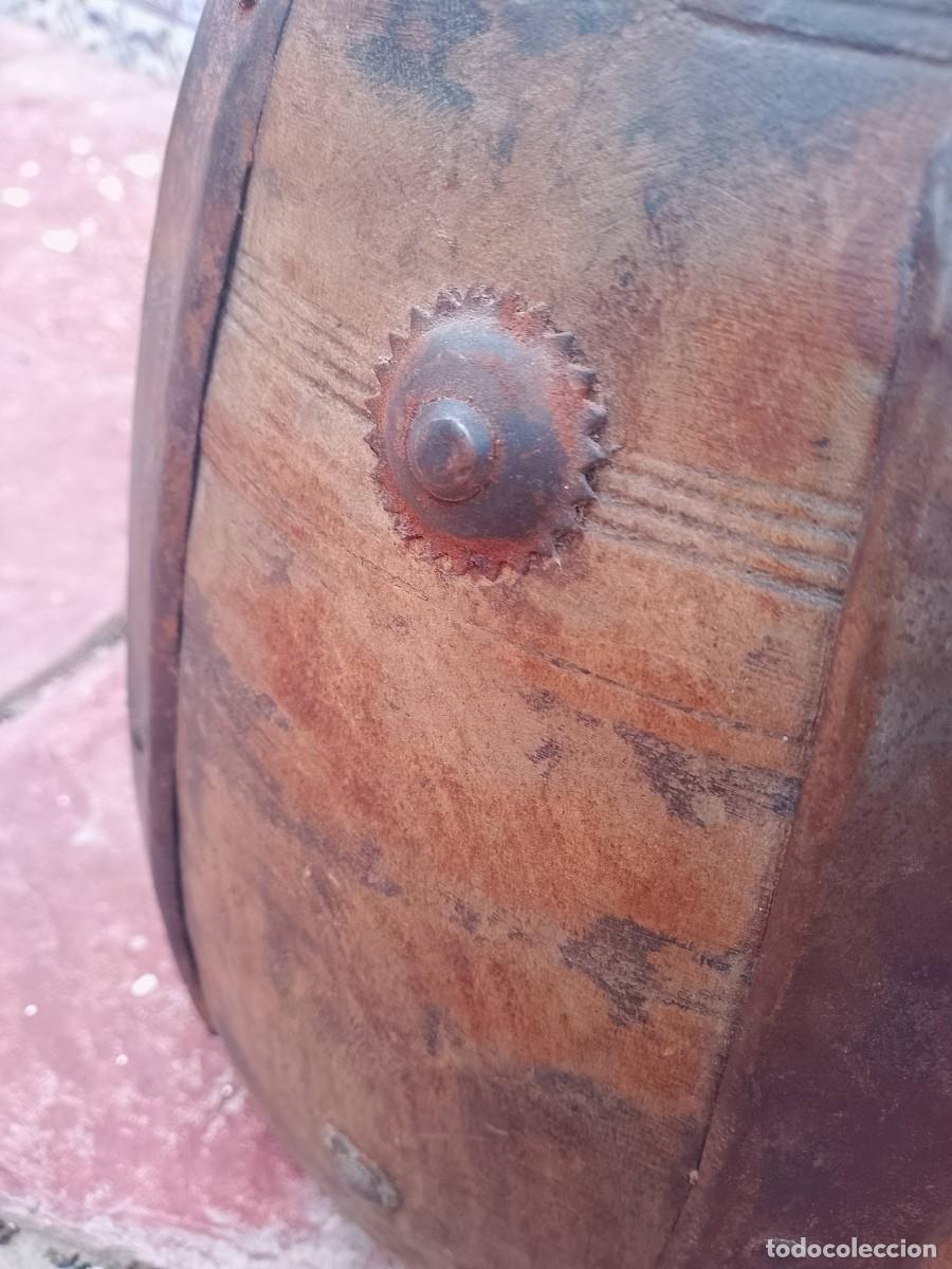 Antig&uuml;edades: Antigua caja/ cofre madera con hierro - Foto 7